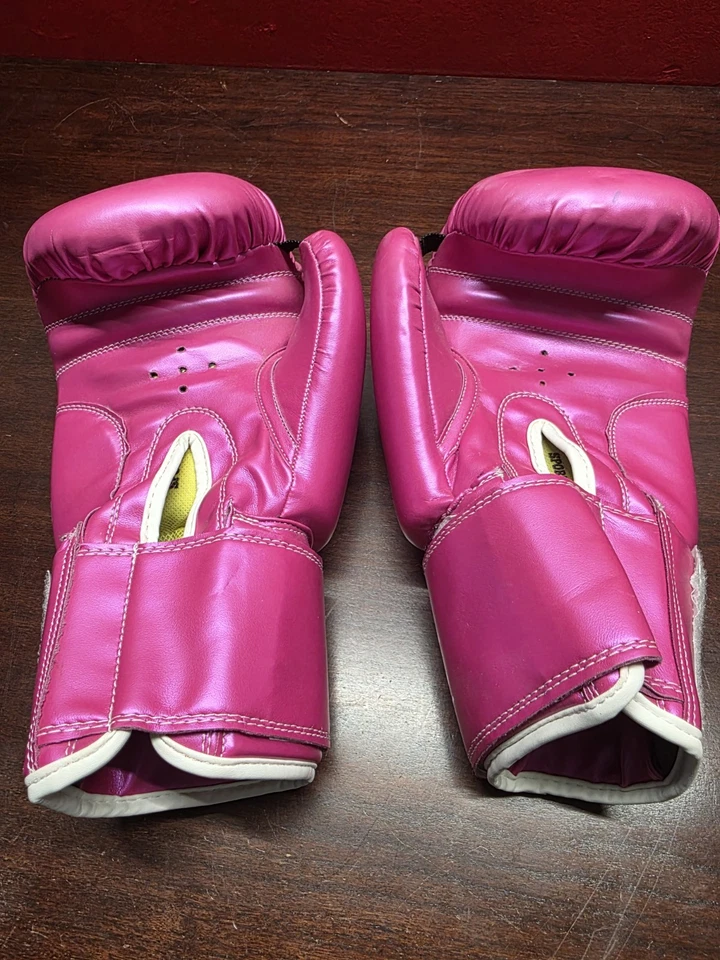 Revgear Premier Boxing Gloves, training, Size Regular EUC - Image 3 of 4