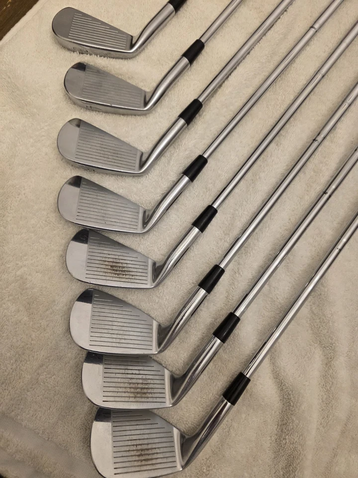 Juego de plancha derecha Mizuno MP33 3-PW Dynamic Gold S300 estándar L/L/L Foto 3 de 4