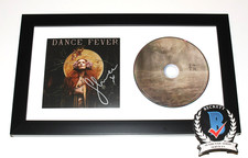 FLORENCE AND THE MACHINE SIGNED FRAMED 'DANCE FEVER' CD ALBUM BECKETT COA WELCH