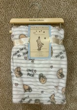 Disney Winnie the Pooh Bear Collection Plush Baby Blanket Pooh 30x40 Hearts