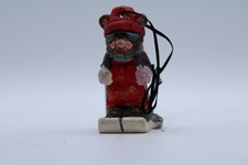 lodge skiing bear ornament