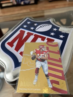Panini 2018 Absolute Patrick Mahomes II Gold Parallel #49 Chiefs NFL