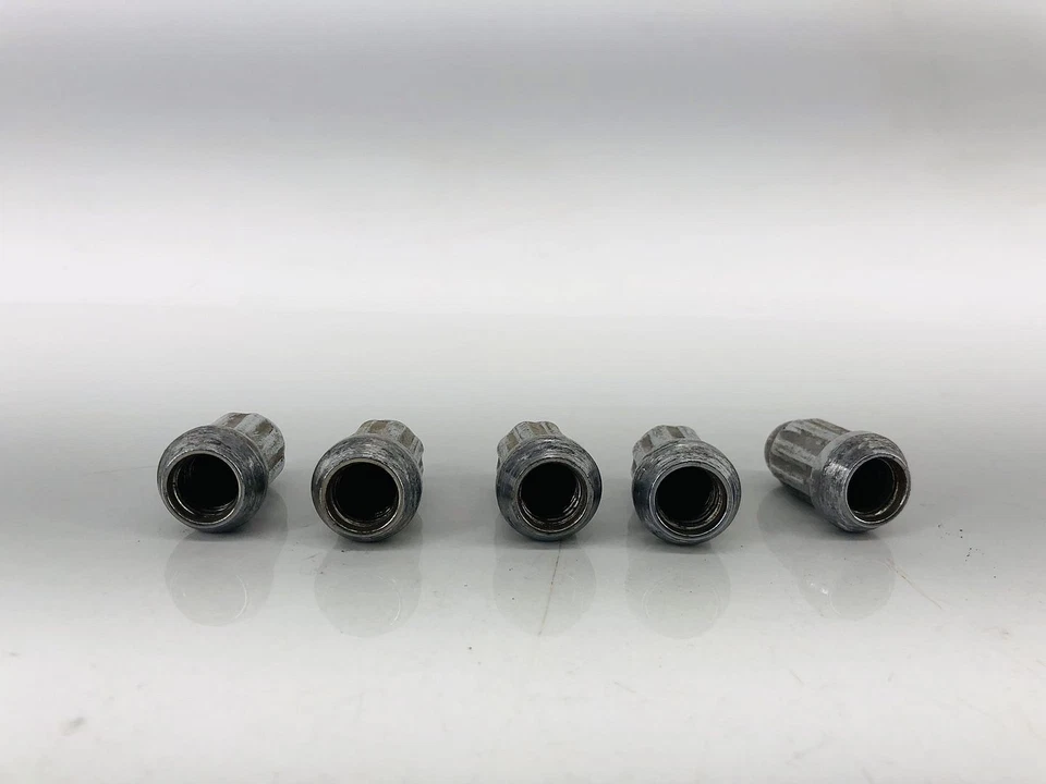 04-21 MAZDA 3 I SPORT JUEGO DE 5 TORNILLOS TUERCA RUEDA DELANTERA Y TRASERA OEM Foto 2 de 4