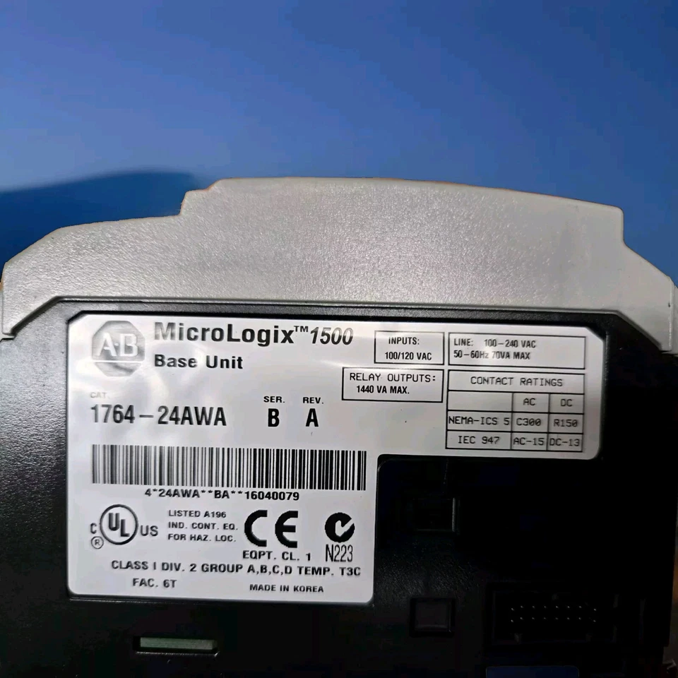 Allen BRADLEY MicroLogix 1500PLC: 1764-24AWA, 1764 LSP, 1769-IQ16 and 1769-ECR  - Image 2 of 4