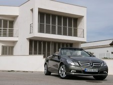 Cars 2010 mercedes classe e350 cdi Desk Mat Stitched