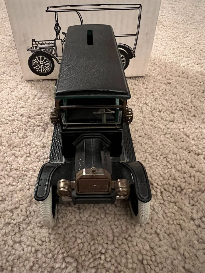 ERTL Ford Open Front Panel Side Truck Bank - MODEL T FORD CLUB EXCLUSIVE - w/key - Image 2 of 4