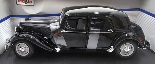Maisto 1/18 Scale Diecast 31821 - 1952 Citroen 15CV 6 Cyl - Black - Picture 3 of 5