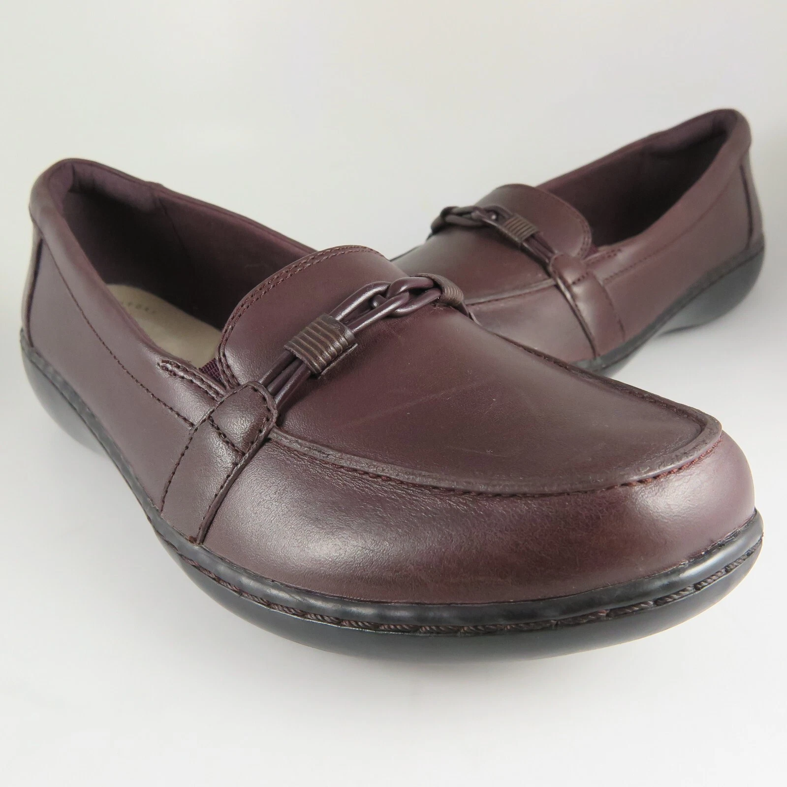 Mocassini Clarks ASHLAND BALLOT da donna taglia 9M mocassini slip on in pelle bordeaux