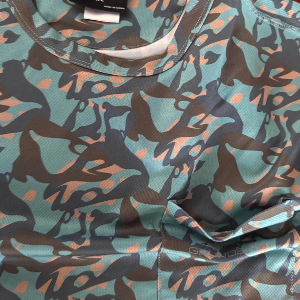 Camiseta Grundens Camuflada Para Hombre XL Pesca Caza Campamento Gris/Verde/Marrón Manga Larga Foto 4 de 4