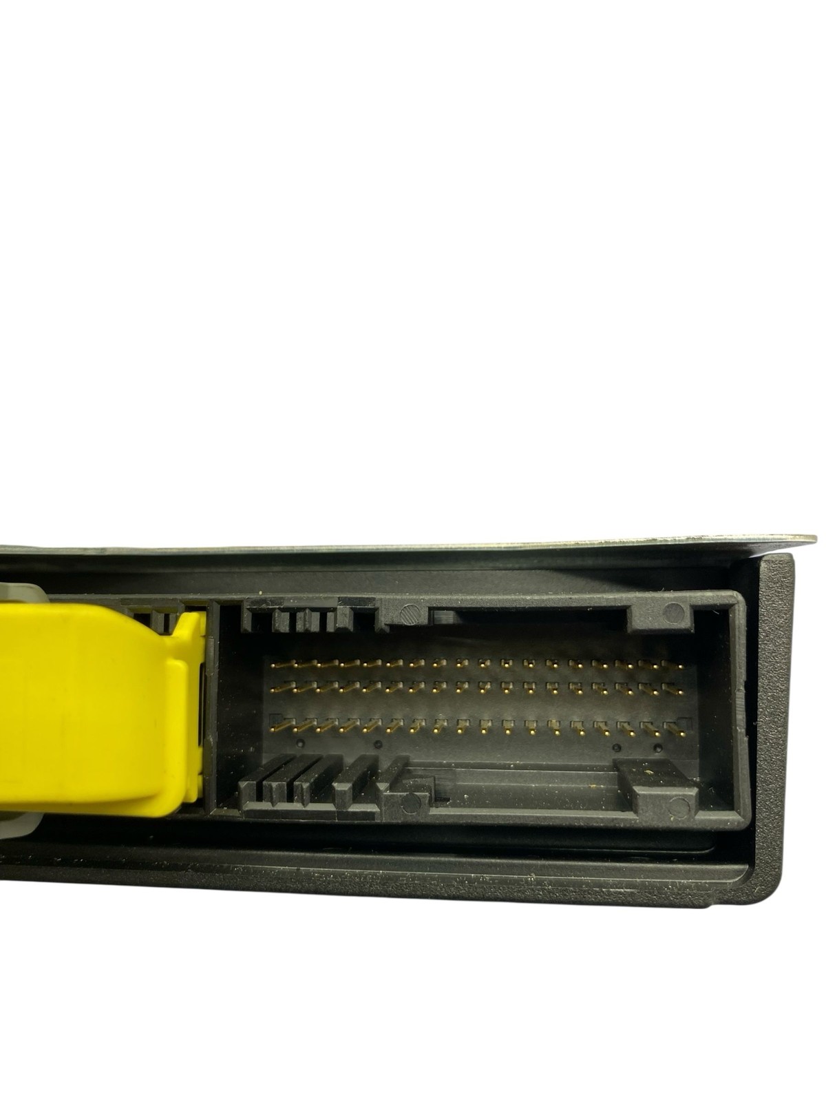 2017-2022 MASERATI LEVANTE RESTRAINT DIAGNOSTIC CONTROL MODULE SRS *NEEDS RESET*