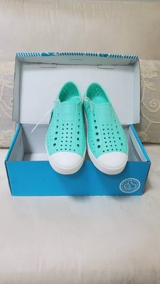 Native Jefferson Slip-On Shoes   Mint Green   Men's 7 / Women's 9   New