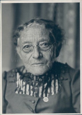 1924 Mrs William Wharff Berkeley CA Glasses Smile Rare Antique Vintage Photo