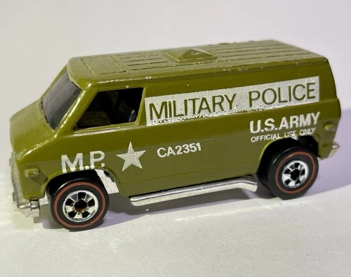 Hot Wheels 🛞 Redline Khaki Kooler Military Van Green 😎 Original Vintage 1976