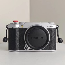 Fujifilm X-M5 Flip Out Screen Digital Camera Body -No Len