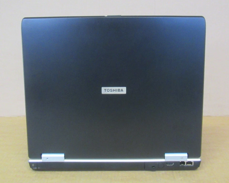 Toshiba Satellite Pro L10 15" Celeron M370 1.5Ghz 256MB Ram XP Pro COA Laptop - Image 3 of 4