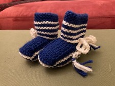 Scarpine neonato in lana - Fatte a mano - Blu e bianche - Nuove.