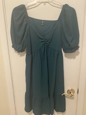 Shein Curve Dress Size 0XL (12) Short Sleeve Green V-Neck  Short NWOT