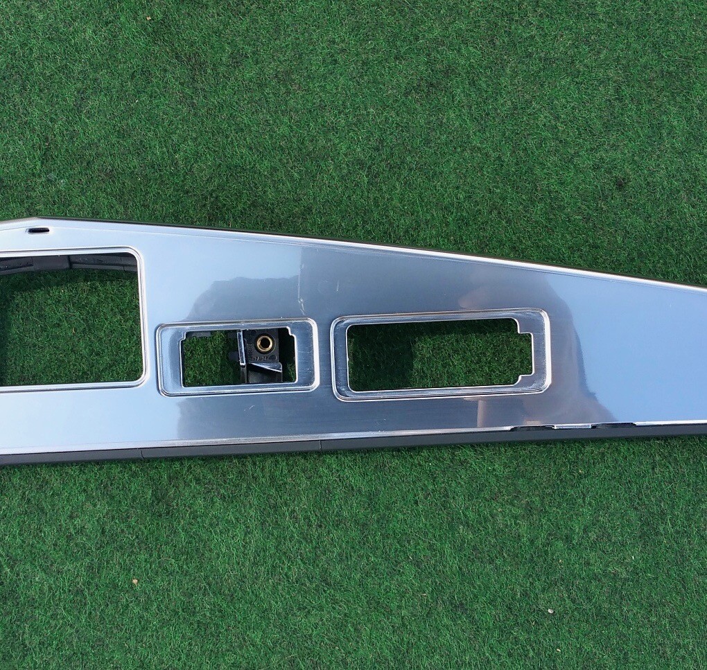 Factory Cadillac XT5 Rear Handle New OEM Liftgate Applique Dual Cam