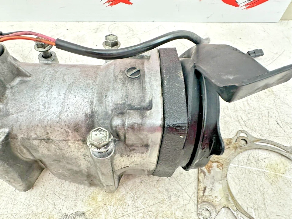 2008 铃木大道 C109RT 最终驱动输出中齿轮箱 — 第 4/4 张图片