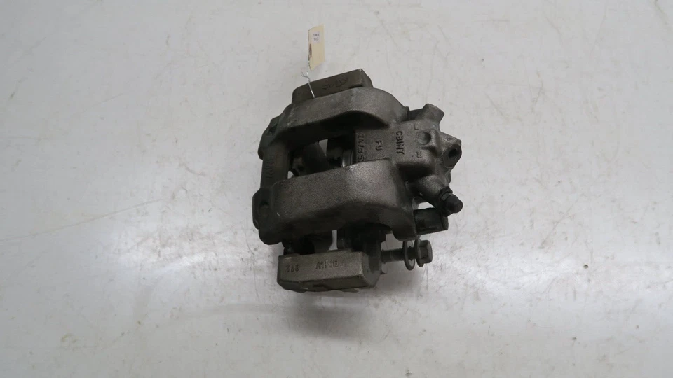 Pinza de freno lateral del pasajero delantero derecho BMW 230i F23 2017-2021 OEM Foto 4 de 4