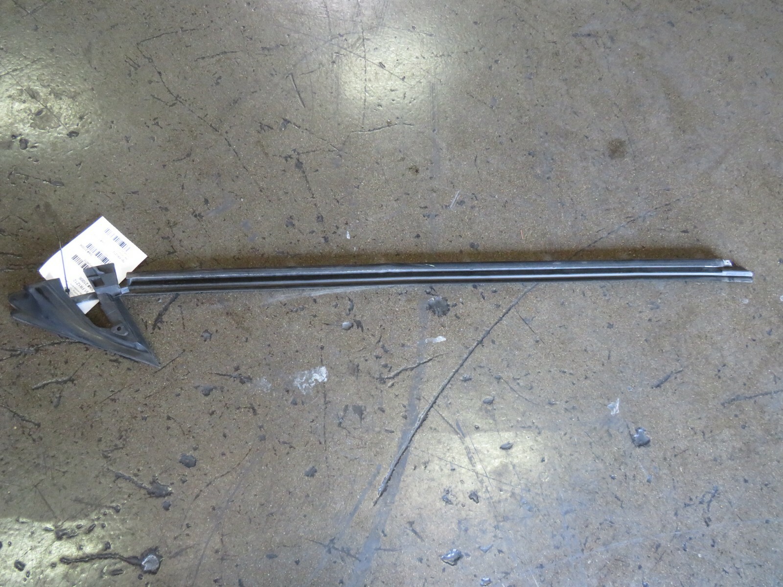 Ferrari FF, LH, Left, Outer Window Scraper Moulding, Used P/N 82208100