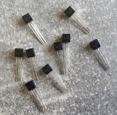4 Stück BC550B  NPN Transistor 50V 500mW 100mA TO 92