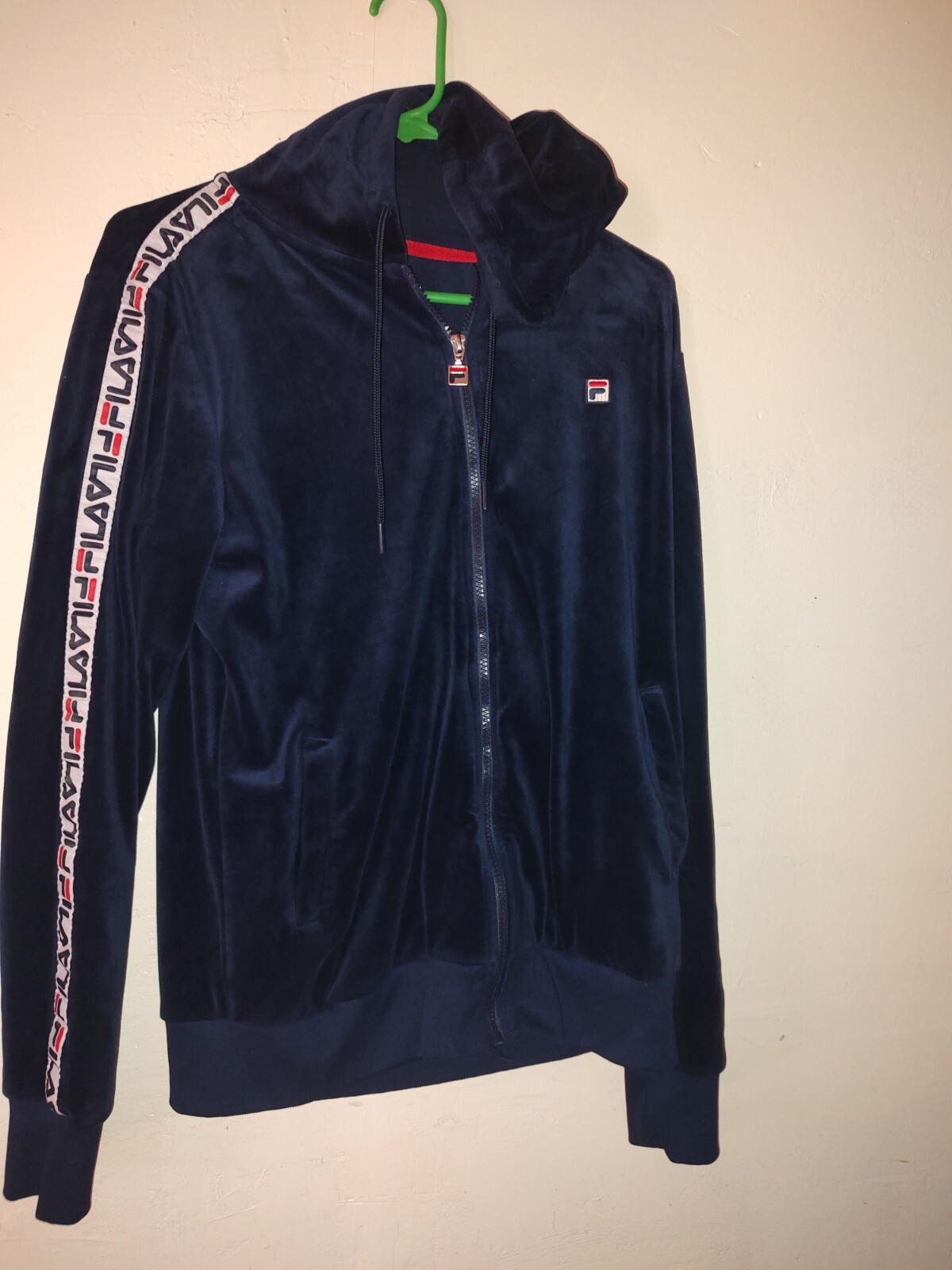 FILA Giacca Donna Elasticizzata Full Zip Manica Nastrata Velour Track Felpa con Cappuccio Blu M