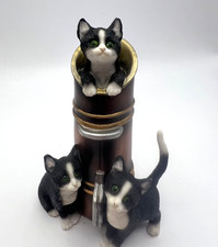 Leonardo Collection Black & White Cats in by a Chimney Ornament Height 11cm