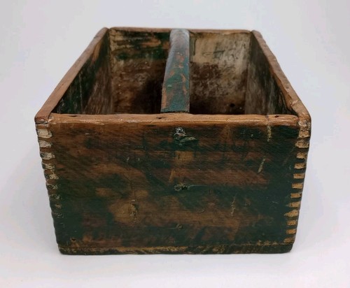Caja de madera vintage Phoenix Bulldog Toe Calks - Imagen 2 de 8