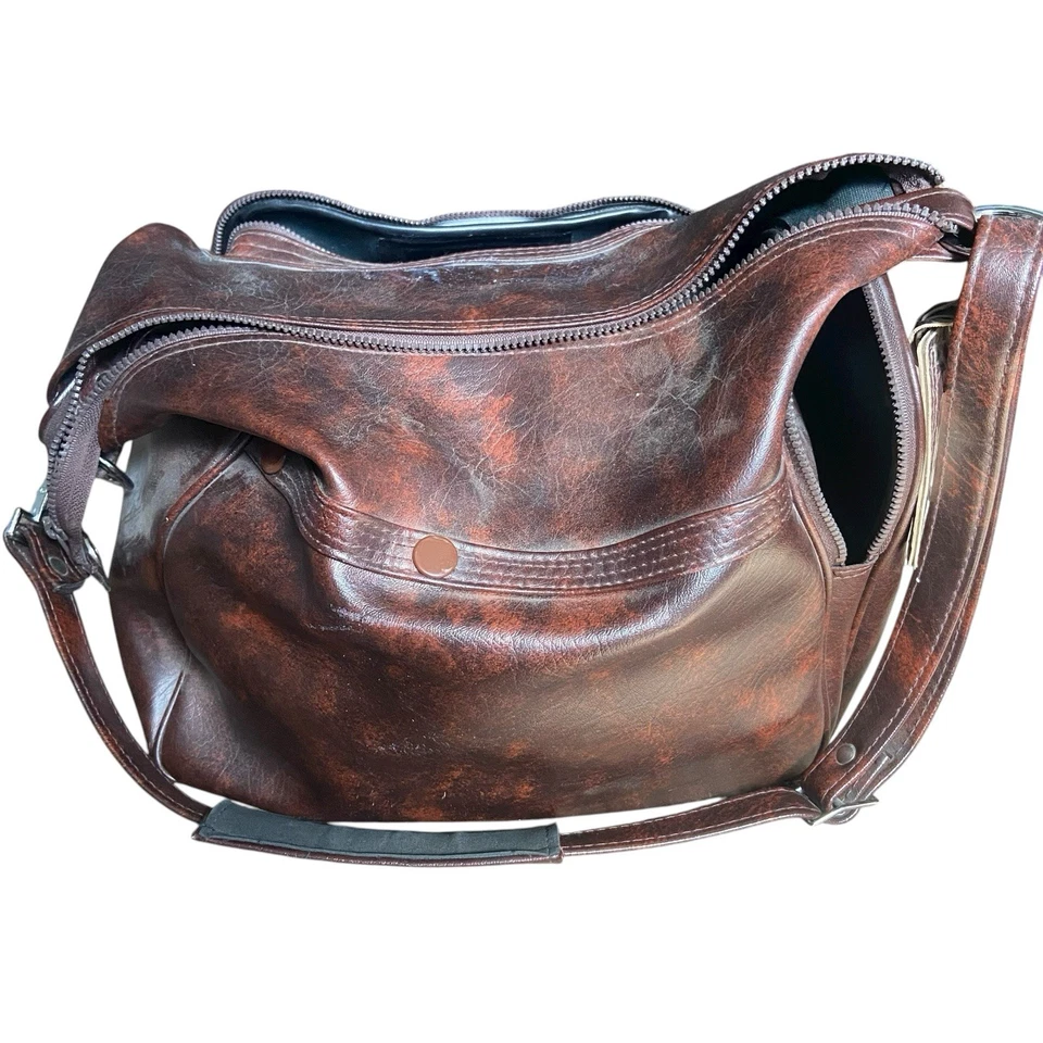 Estuche Bolso para Cámara Olympus Vintage Serie OM con Correa Cuero Sintético Fabricante de Equipo Original Hecho en Japón Foto 4 de 4