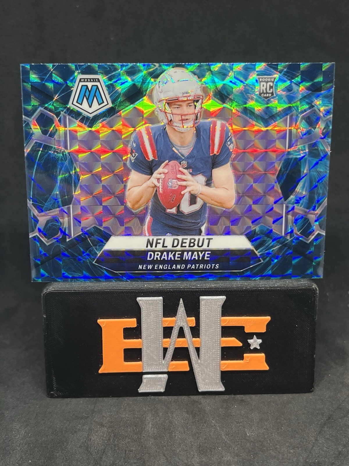 2024 Panini Mosaic NFL Debut Drake Maye #273 Genesis Mosaic Prizm (RC) Case Hit!