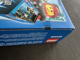 LEGO 60095 City Deep Sea Exploration Vessel Mint New Factory Sealed In Box