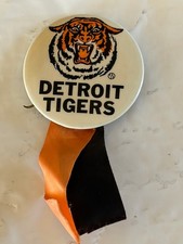 Vintage 1950s Detroit Tigers Pin Stadium Souvenir Button Ribbons Baseball