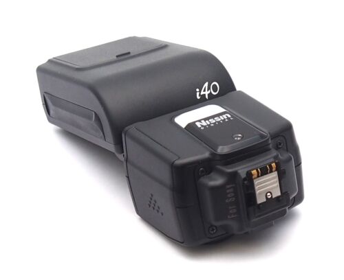 Flash digital de montaje en zapata Nissin i40 + estuche - distribuidor del Reino Unido - Imagen 2 de 6