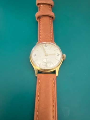 Kienzle Armbanduhr / Handaufzug / Kleine Sekunde / Cal. Kienzle 051/a53