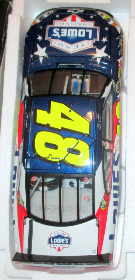 2010 Jimmie Johnson #48 Lowes Honoring Our Soldiers ELITE 1/24 NASCAR /248 - Image 3 of 3