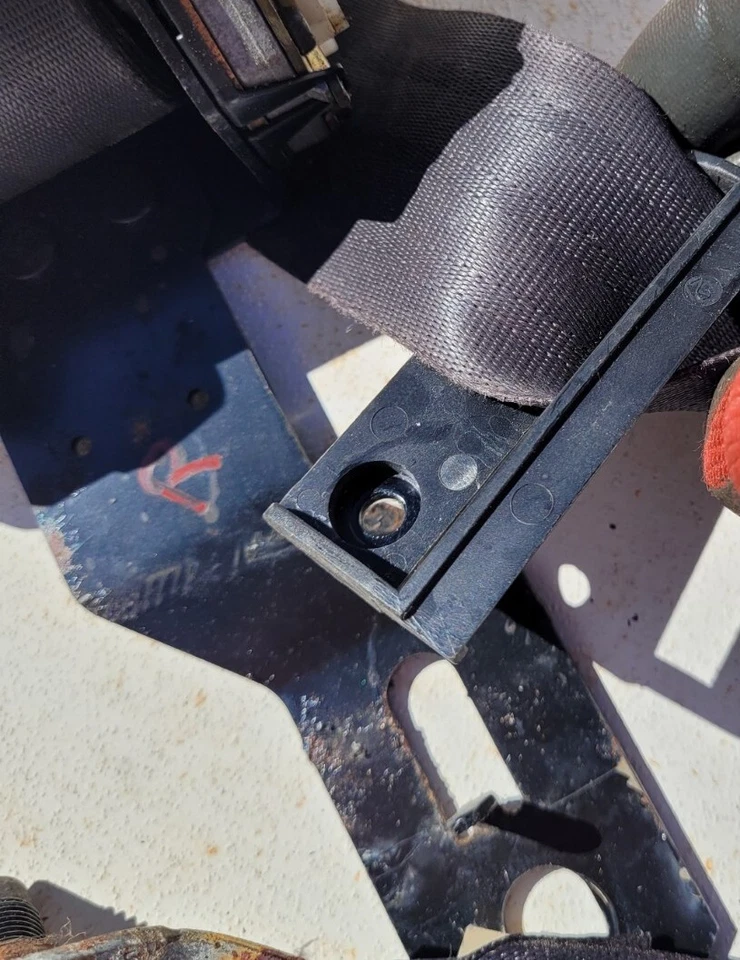 2003 现代索纳塔前乘客右侧安全带深灰色 — 第 4/4 张图片