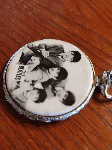 Beatles Vintage RARE MS Entertainment Medallion Pendant Fabulous 4 Signatures - 第 8/12 張圖片
