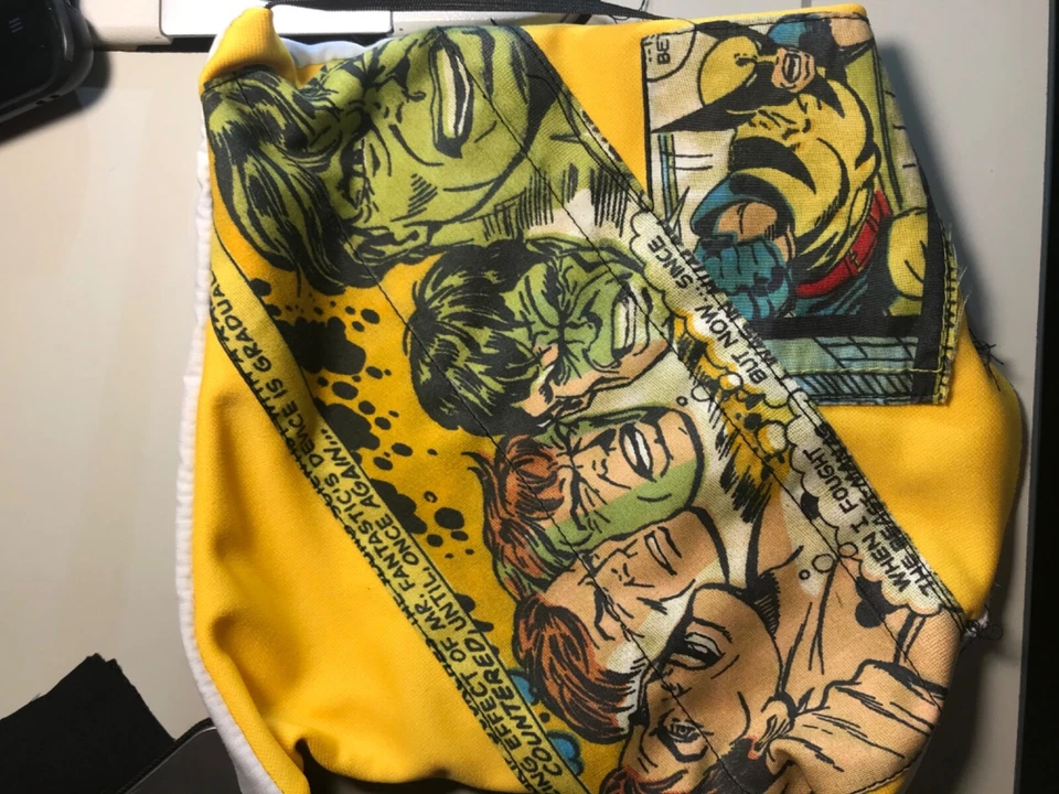 Mascarilla facial SUPER HÉROES. Reutilizable y lavable. Hecho en USA Foto 2 de 4