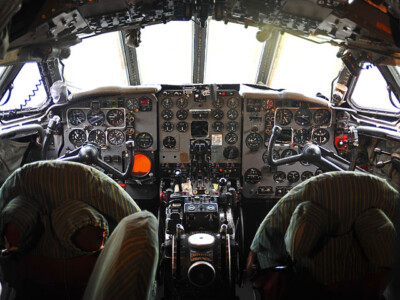 Photo 6x4 Comet Cockpit Athelstaneford The Comet was the first transatlan c2009
