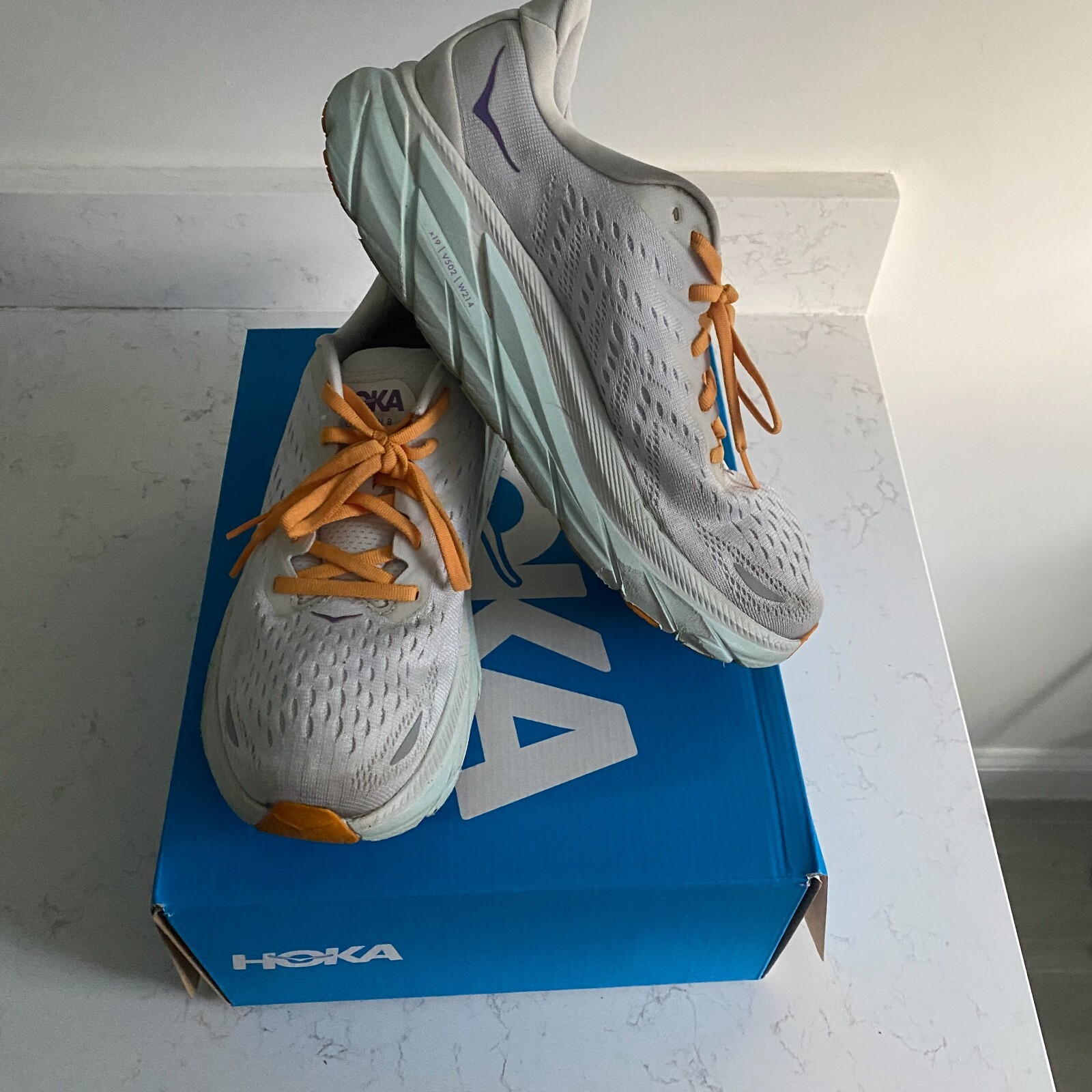 Hoka One One Clifton 8 Blanc De Blanc Women's Running Shoes Sze 10B 1119394 BDBW thumbnail 3