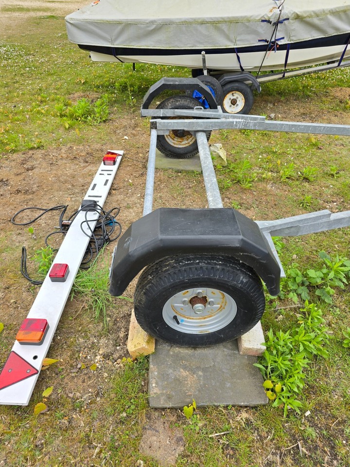 Large sailing dinghy road trailer eBay