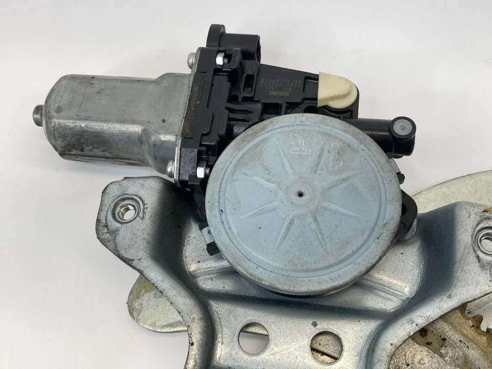 2007-2013 Suzuki SX4 Hatchback Rear Left Window Motor & Regulator 83560-79J00 - Image 4 of 4