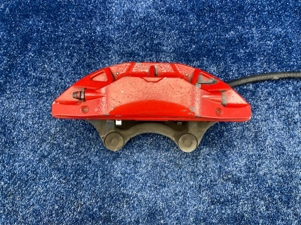 2016–2020 凯迪拉克 CT6 左前制动卡钳布雷博 FL 原始设备制造商 84059651 — 第 2/4 张图片