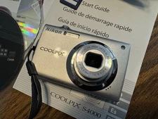 Nikon COOLPIX S4000 Digital Camera Silver w/Charger,1 battery,2 GB  SD Card,Case