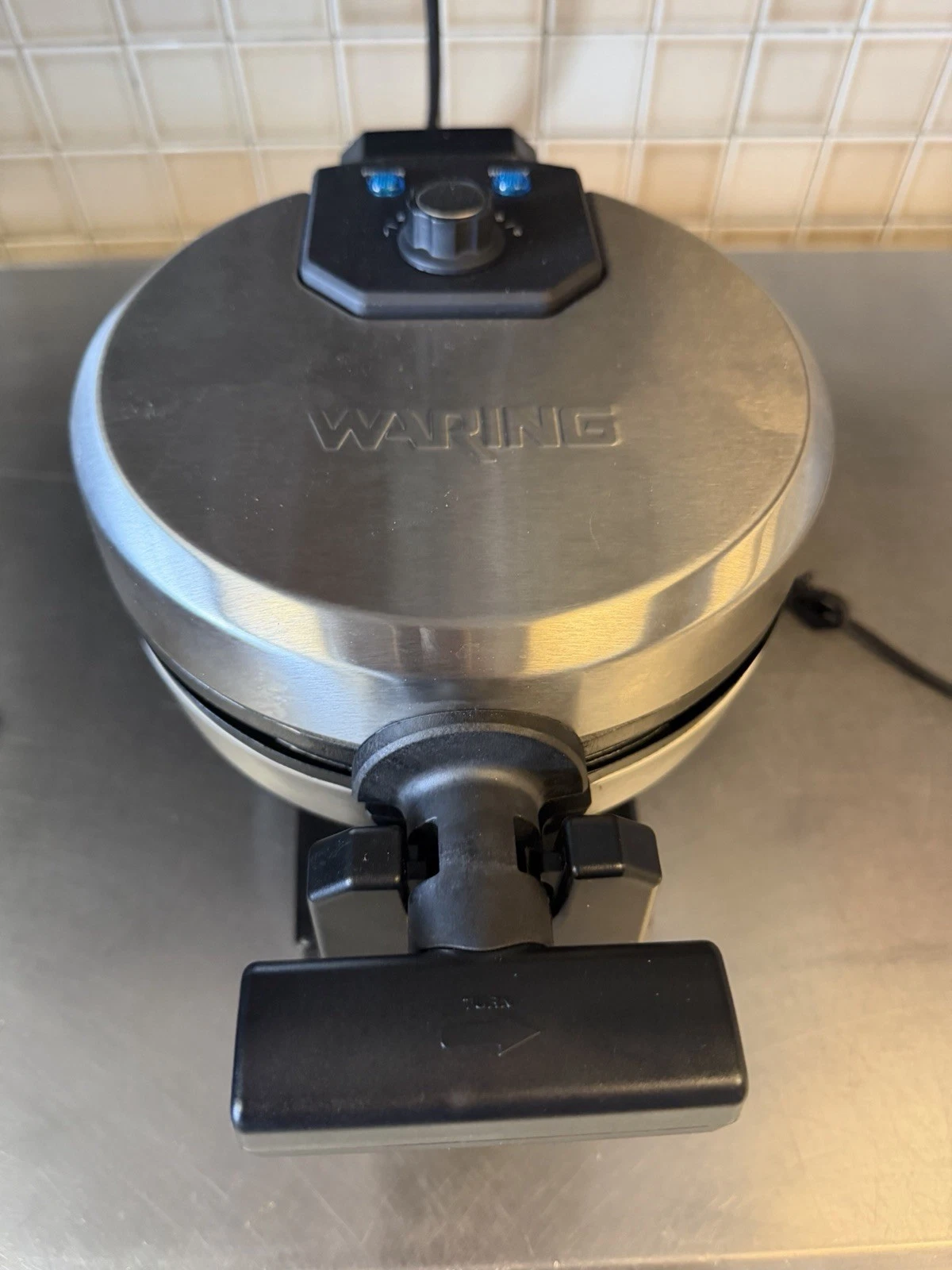 Waring Professional Belgian Waffle Maker WMK200 Stainless Steel Rotating
