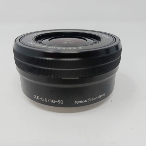 Sony Alpha A6100 fotocamera mirrorless 4K con obiettivo 16-50 mm - Foto 12 di 14