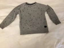 molo boys sweatshirt size 122