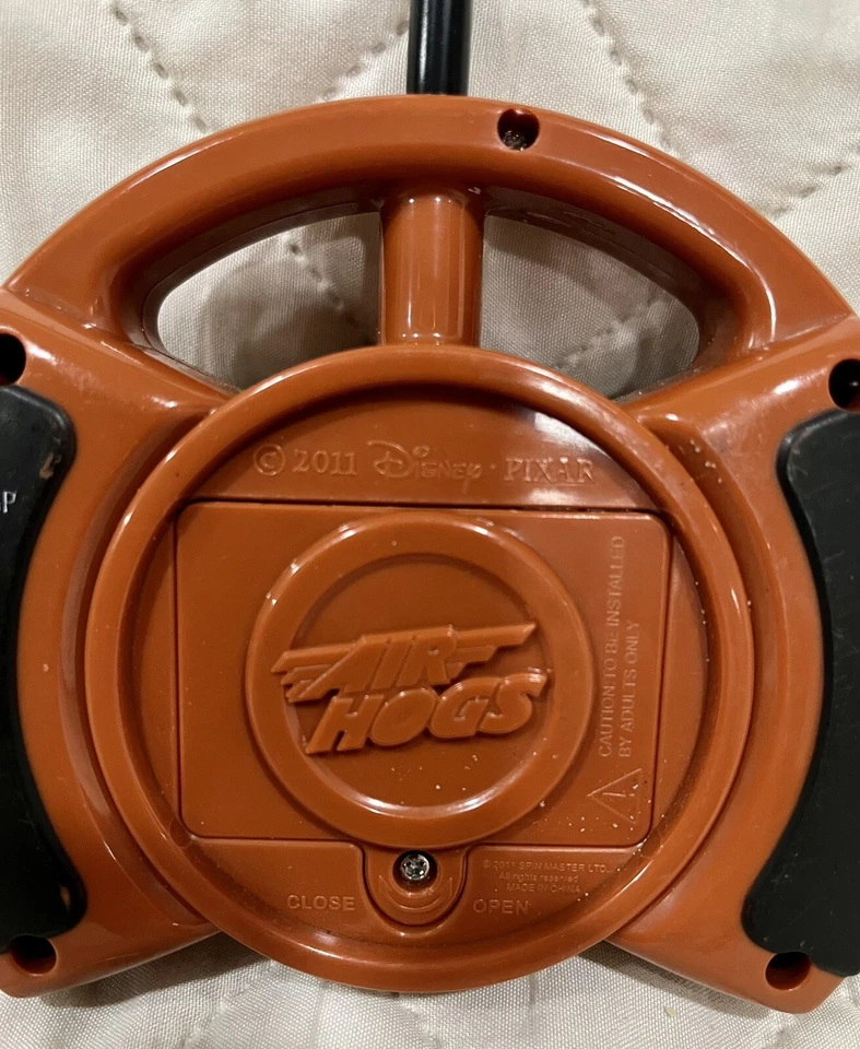 Mando a distancia Air Hogs Cars 2 Tow Mater solo RC Race Car 2011 Foto 3 de 3