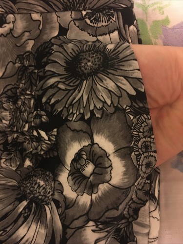 NWOT Worthington Size 8 Monochrome Floral Print Flat Front Goth Pants - Picture 7 of 7